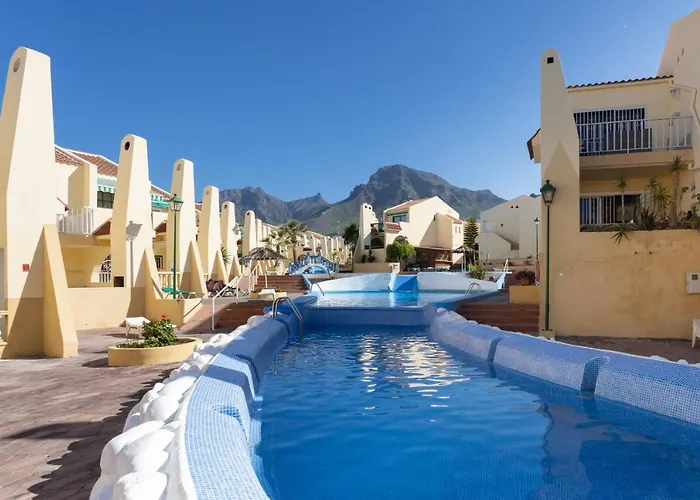 Home2book Dream Blue Coast Sun Fanabe 公寓